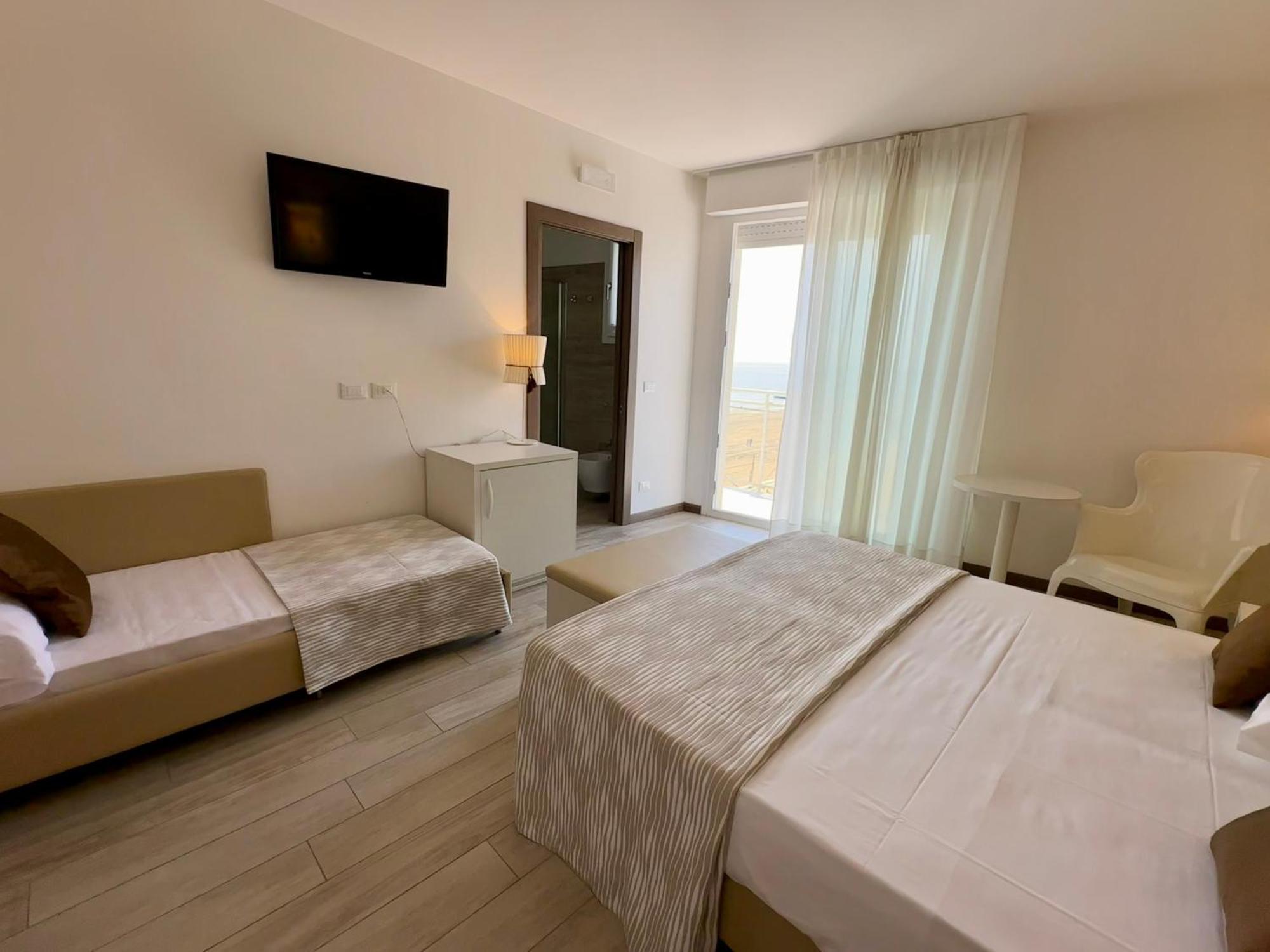 Hotel Nizza Frontemare Lido di Jesolo Esterno foto