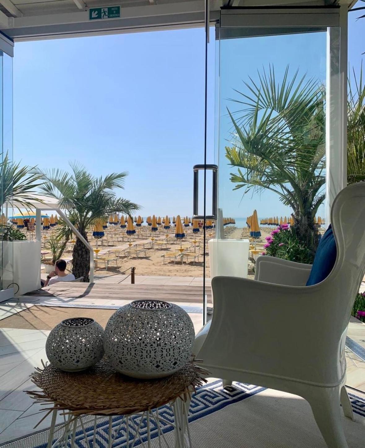 Hotel Nizza Frontemare Lido di Jesolo Esterno foto