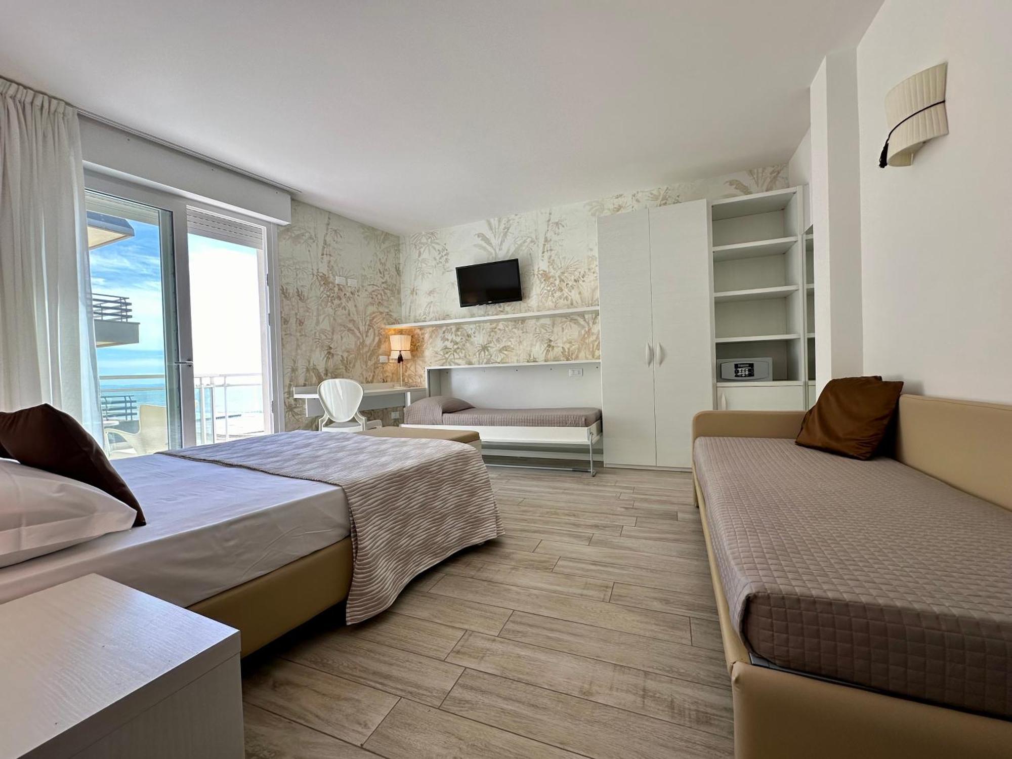 Hotel Nizza Frontemare Lido di Jesolo Esterno foto