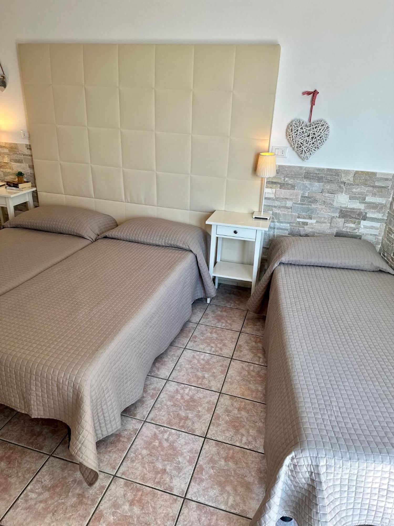 Hotel Nizza Frontemare Lido di Jesolo Esterno foto