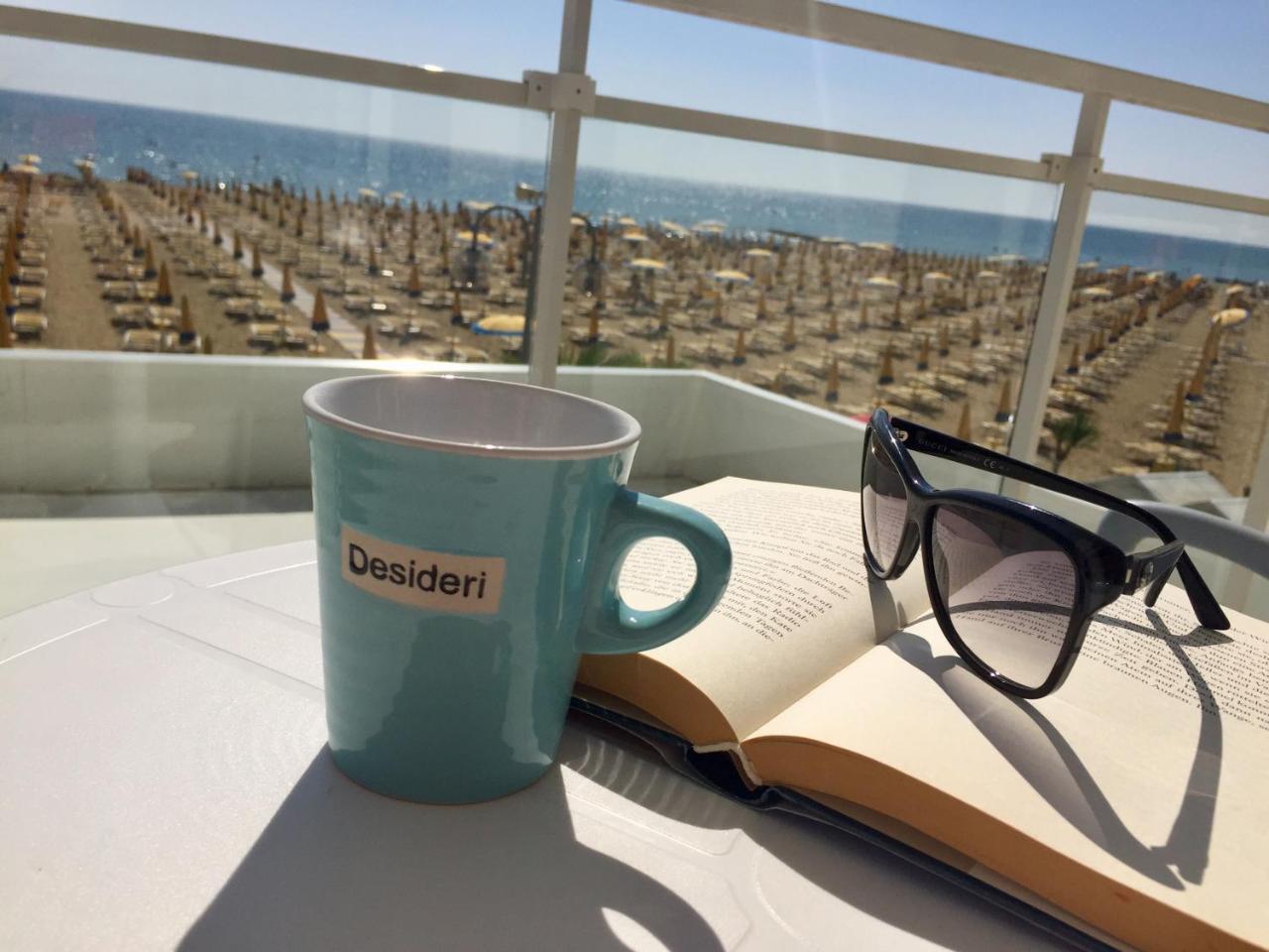 Hotel Nizza Frontemare Lido di Jesolo Esterno foto